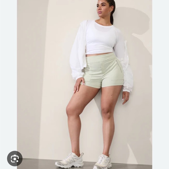 Athleta Trekkie North Shorts Celadon - Picture 4 of 7